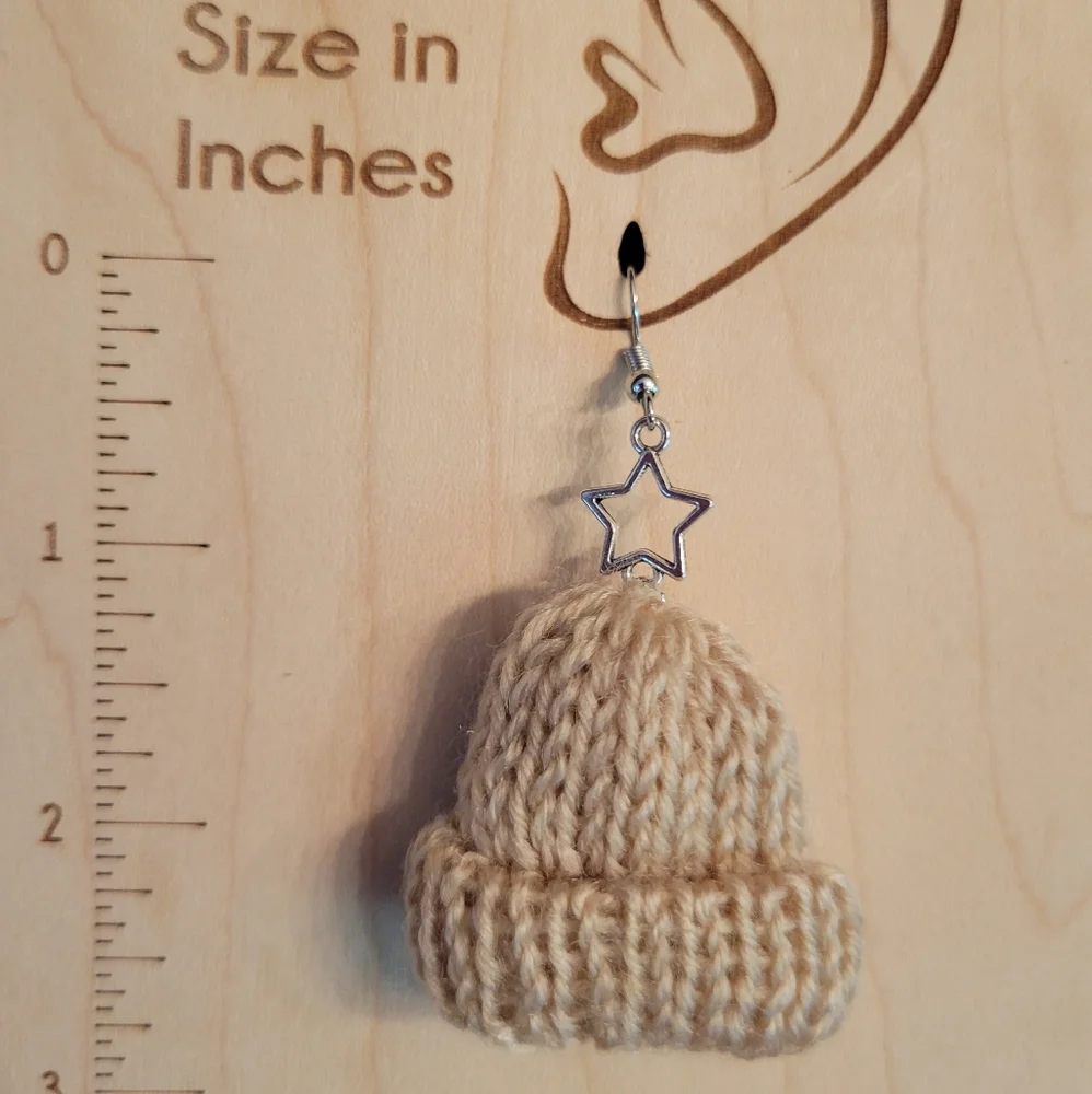 💥LAST PAIR💥 Knit Hat Drop Earrings - Picture 2 of 6